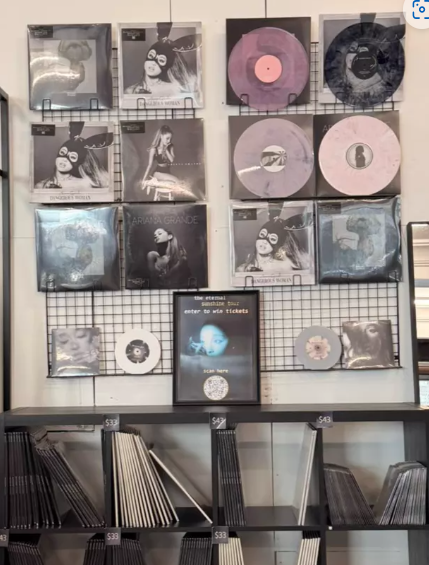 Ariana Grande – 7 Album Vinyl Set Tour / Pop Discography Collection Edition LP