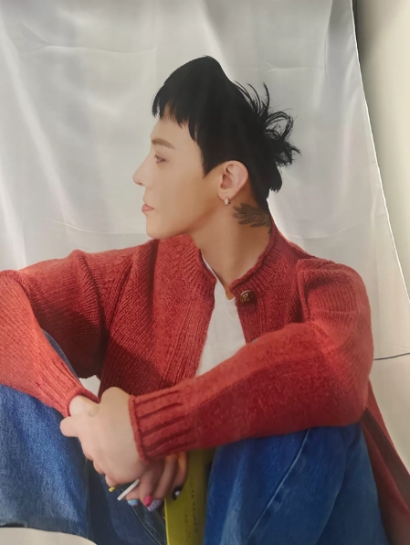 G-Dragon – FM Tour Chiffon Fabric Poster