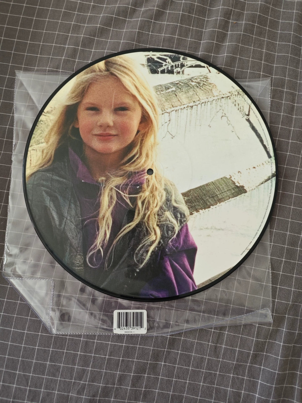 Taylor Swift – Christmas Tree Farm – 12-Inch Picture Disc – Oxidation / Yellowing photo 2