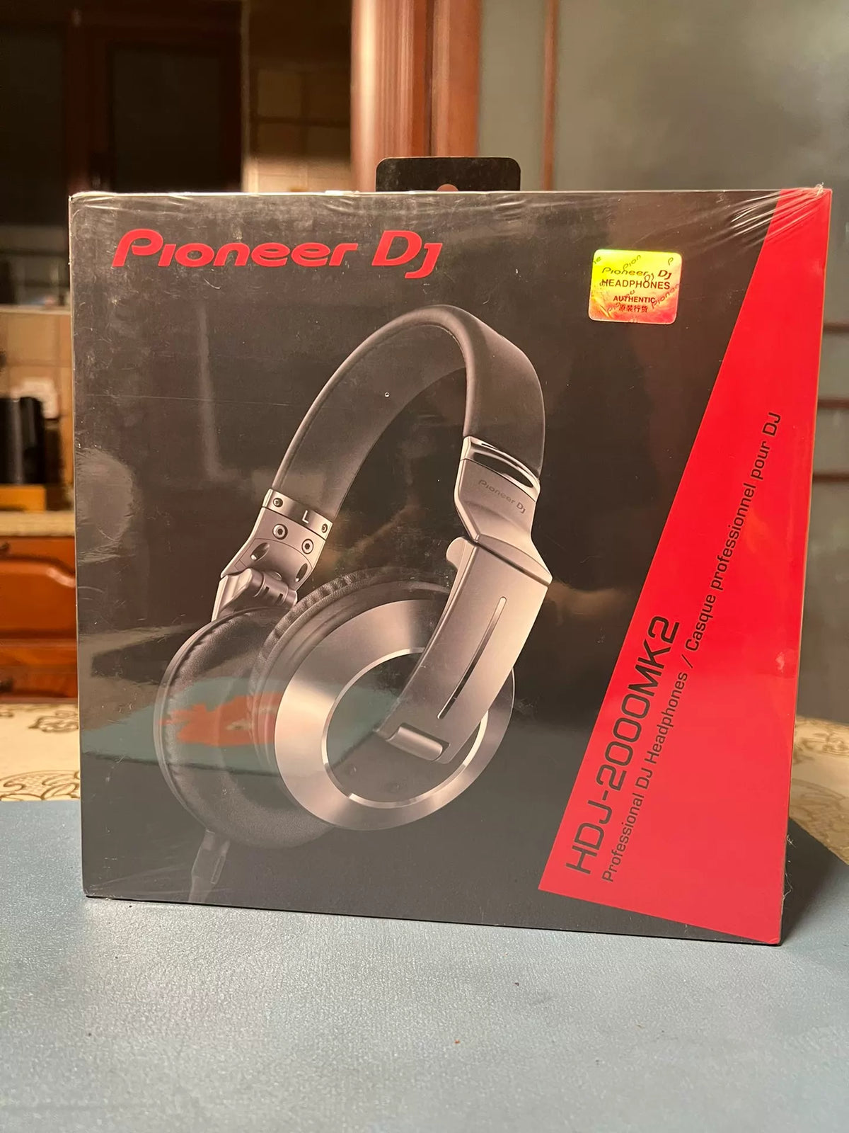 Pioneer HDJ-2000MK2-K – Black DJ Headphones, New