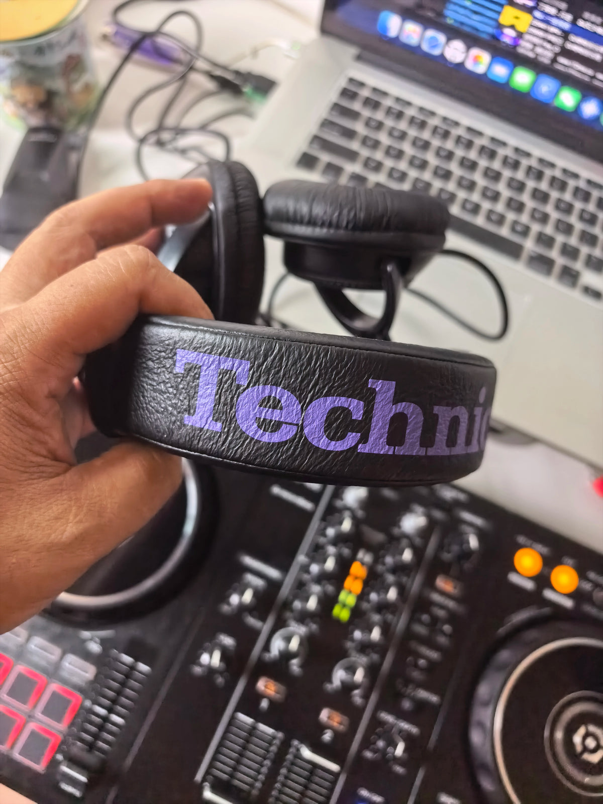 Technics RP-DJ1200 – Purple DJ Headphones – detail 8