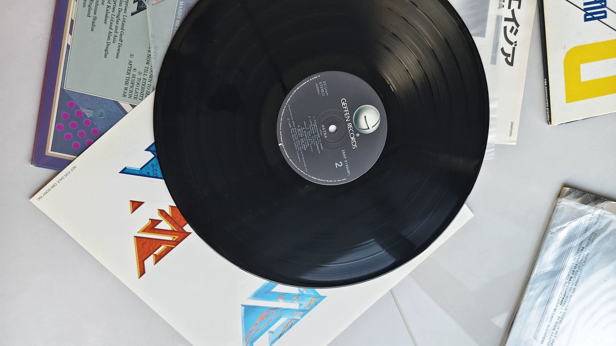 Asia – Astra – Japanese Vinyl LP with Lyric Insert – detail 6