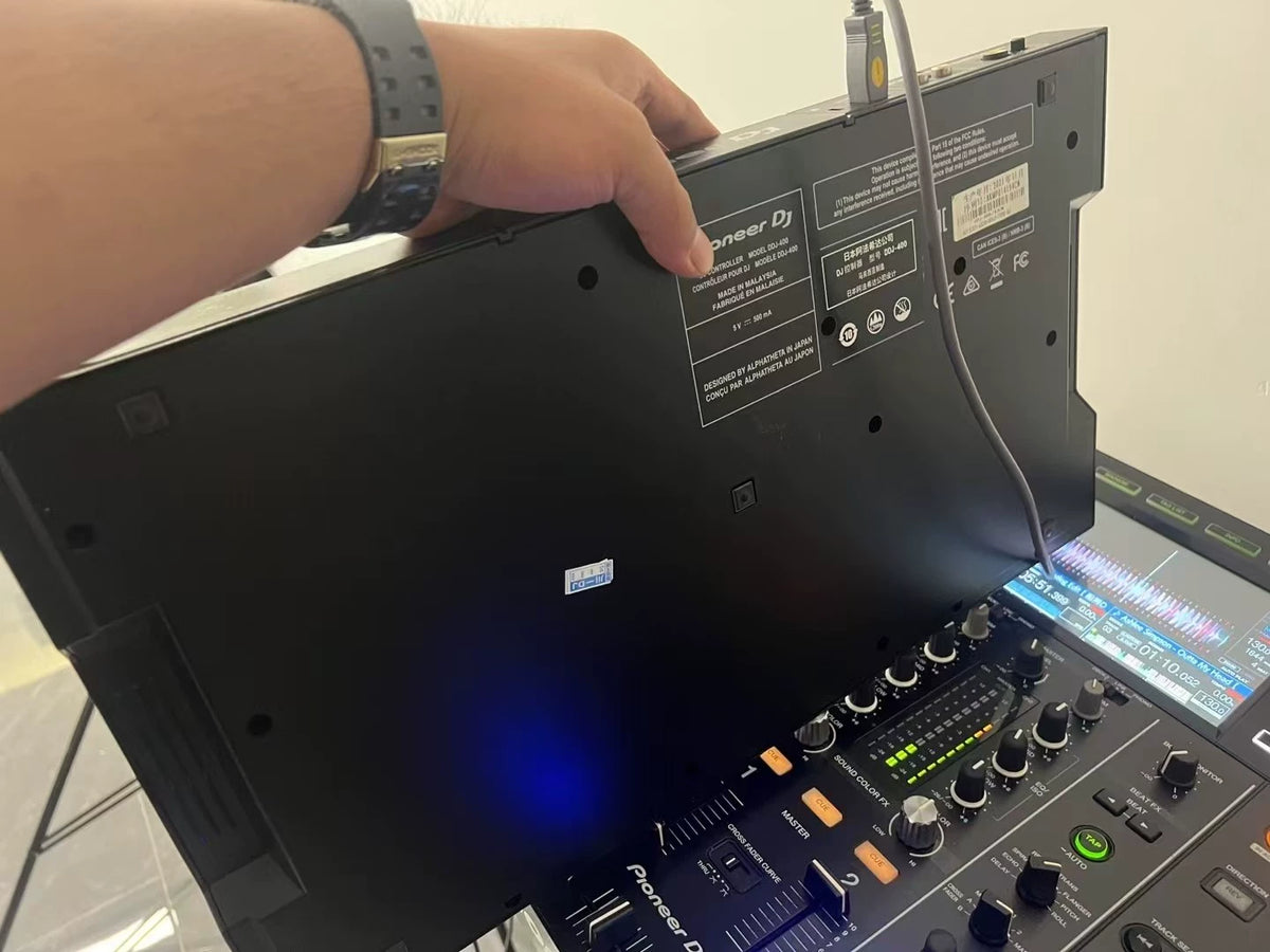 Pioneer DJ DDJ-400 – Used DJ Controller – actual item photograph 7