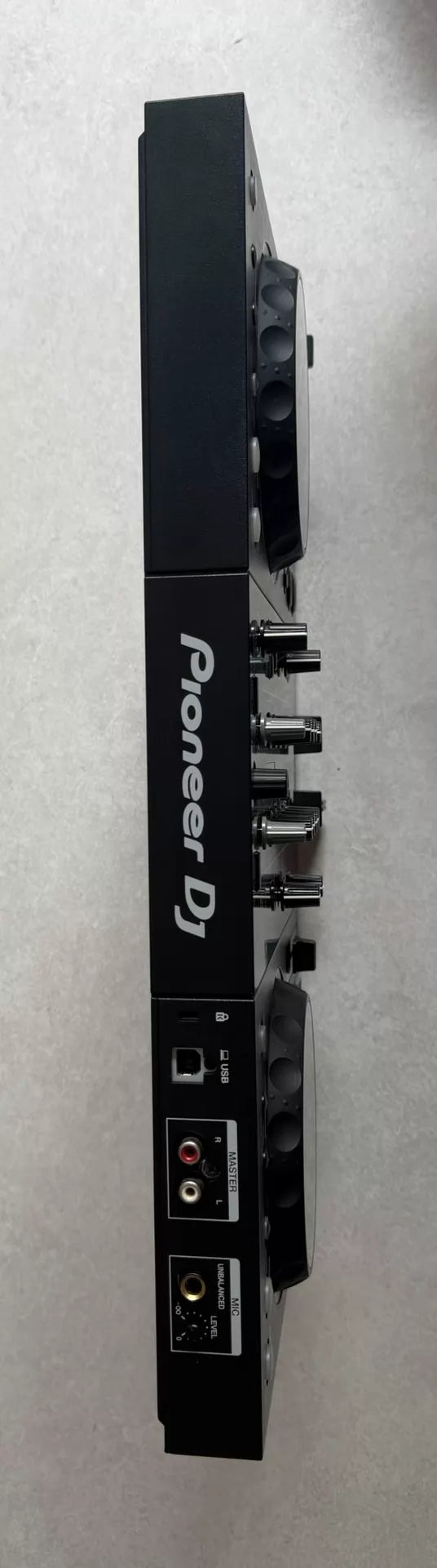 Pioneer DJ DDJ-400 – Used DJ Controller – actual item photograph 6