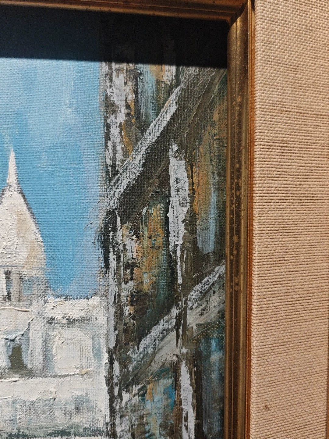 Sacré-Cœur Street Scene – Framed Oil Painting
