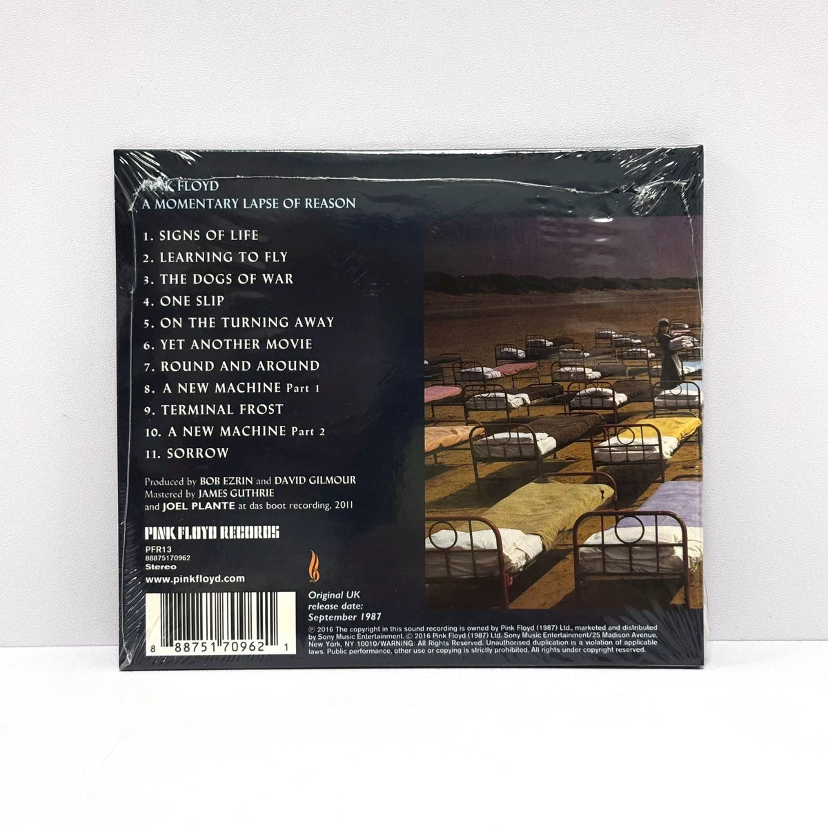 Pink Floyd – A Momentary Lapse of Reason – European CD, Sealed – actual item photograph 2