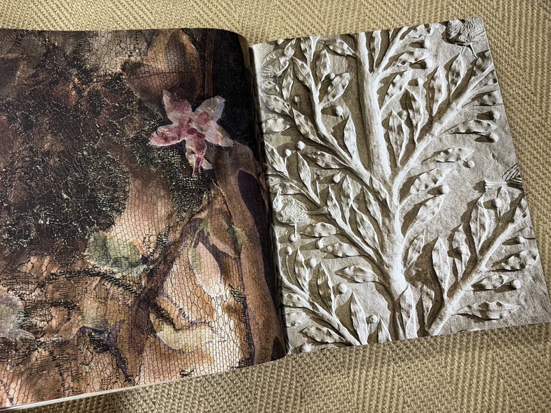 Valentino: Mirabilia Romae – Assouline Collector’s Art Book — detail 9