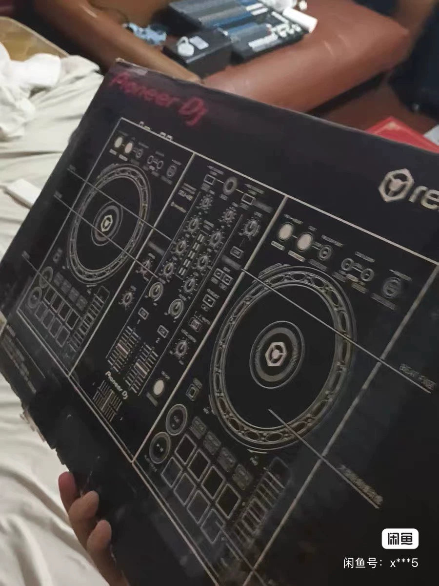 Pioneer DJ DDJ-400 Controller with Box – Used – actual item photograph 2