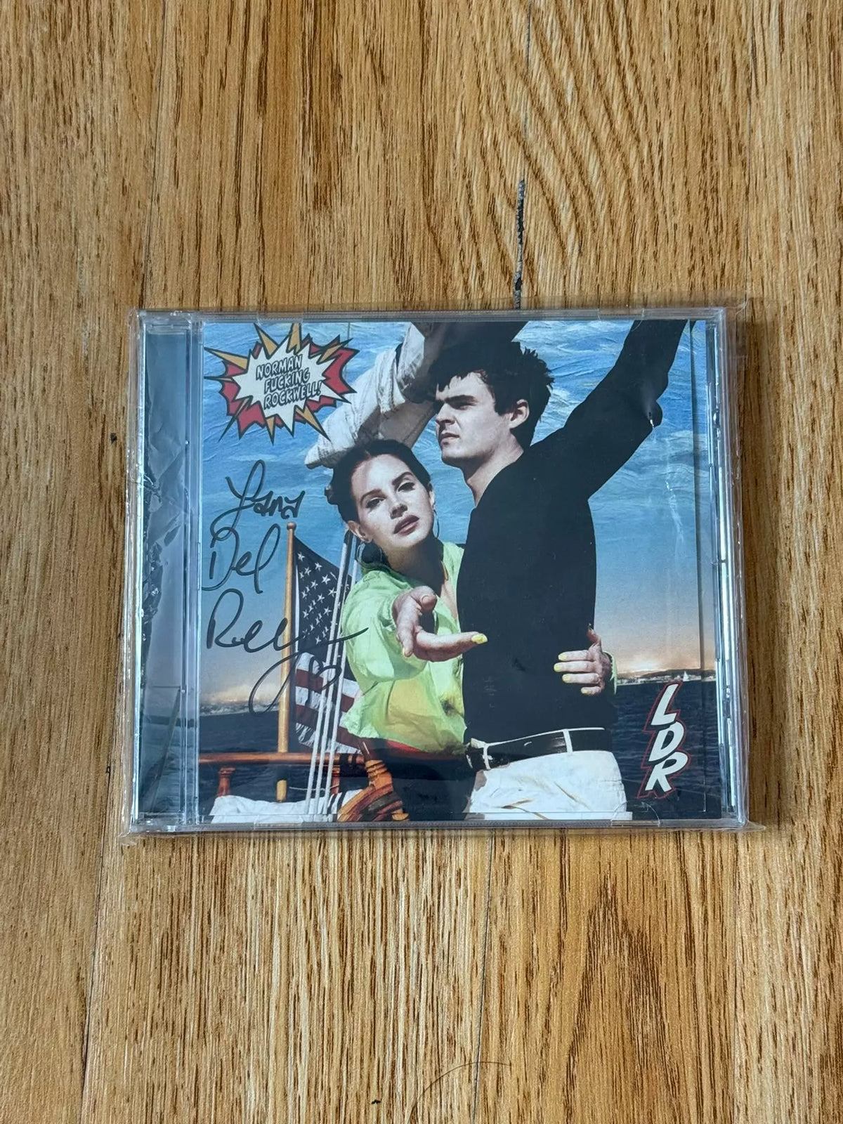 Lana Del Rey – Norman Fucking Rockwell! – Heart Signature CD – photograph 1