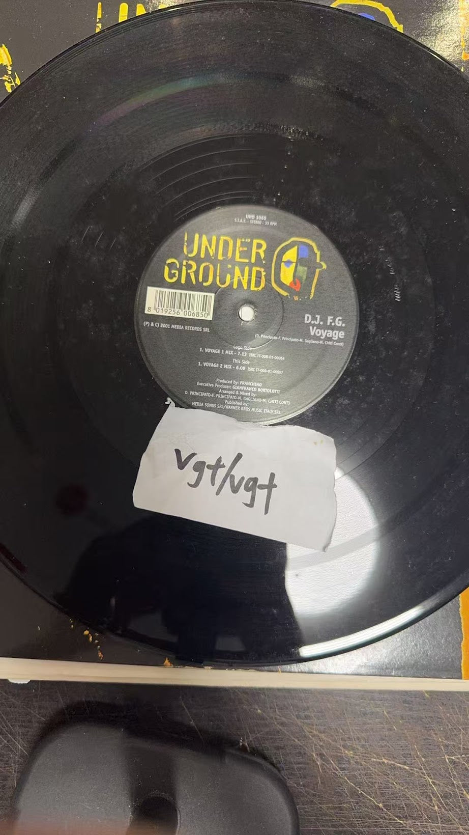 DJ F.G. – Voyage (12" Vinyl, UND 1085)