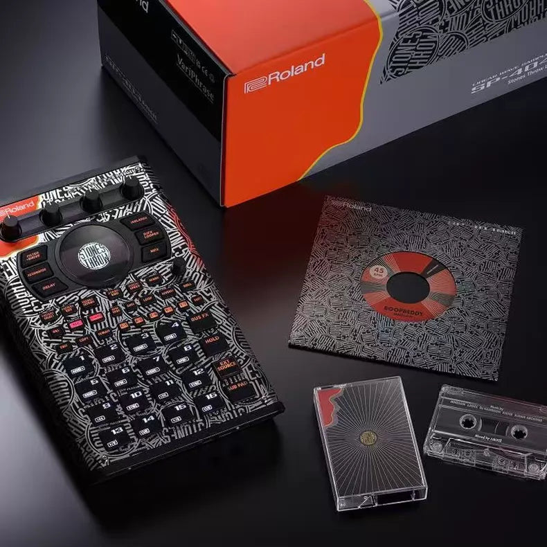 Roland SP-404MKII – Stones Throw Edition Sampler Bundle