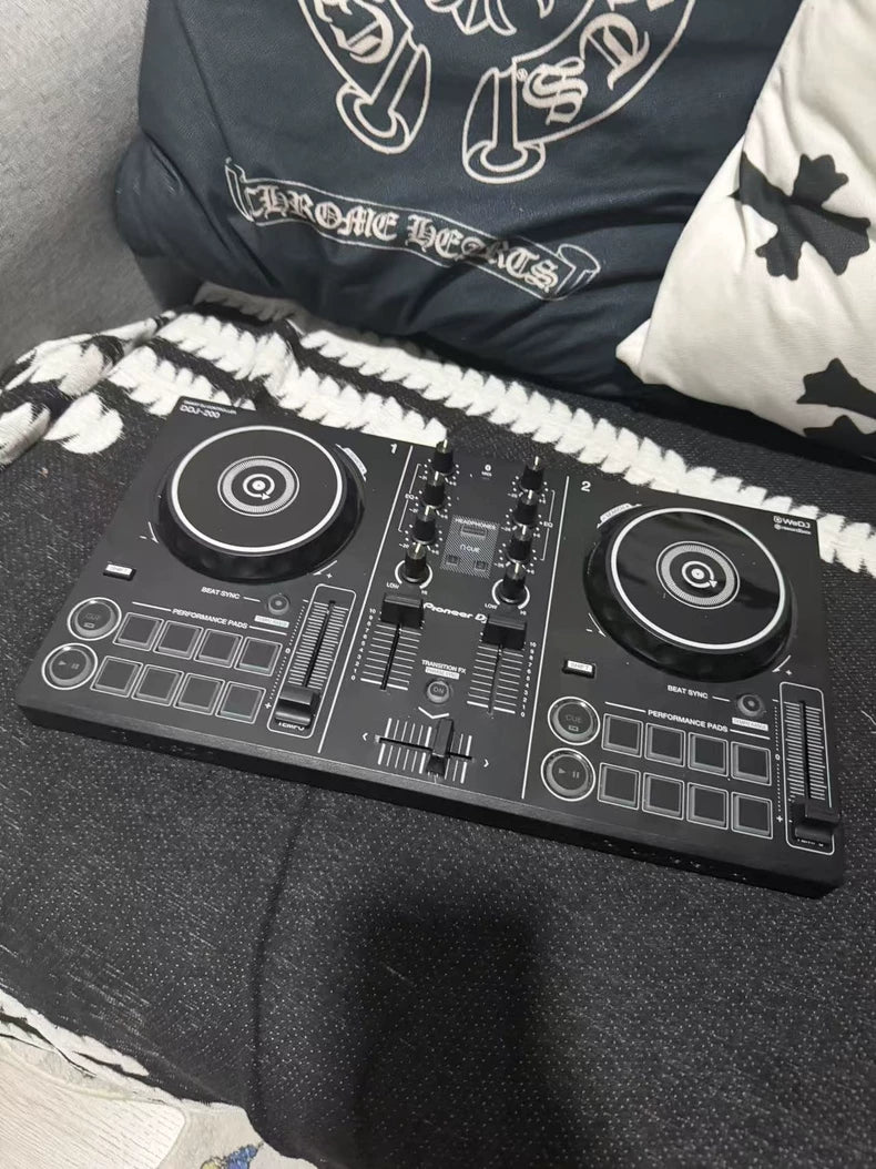 Pioneer DJ DDJ-200 – DJ Controller