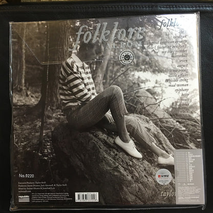 Taylor Swift = Taylor Swift : Folklore = 民间故事 (2xLP, Album, Dlx, Num, Gre)
