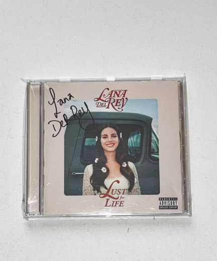 Lana Del Rey – Lust For Life Signed CD