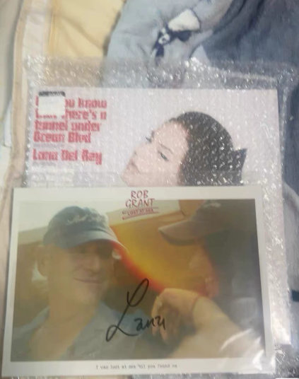 Lana Del Rey – Did You Know That There’s A Tunnel Under Ocean Blvd Signed Poster Green Vinyl Set