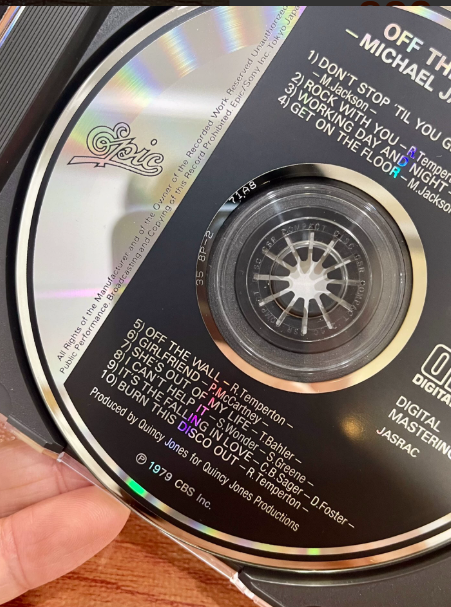 Michael Jackson - Off The Wall (Japan 1st Press 3500 Yen CD, Used)