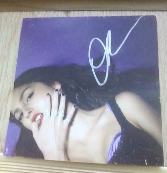Olivia Rodrigo - Guts Hand-Signed Card ( Bonus Sour CD Included)