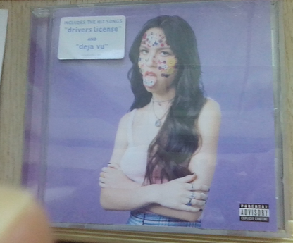 Olivia Rodrigo - Guts Hand-Signed Card ( Bonus Sour CD Included)