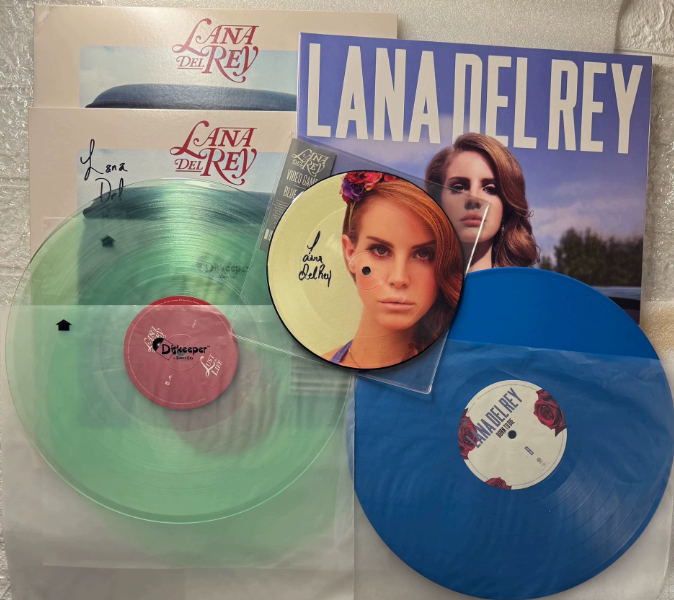 Lana Del Rey Bundle – Born To Die Blue Vinyl / Lust For Life Signed Green Vinyl / Video Games & Blue Jeans Signed Picture Disc