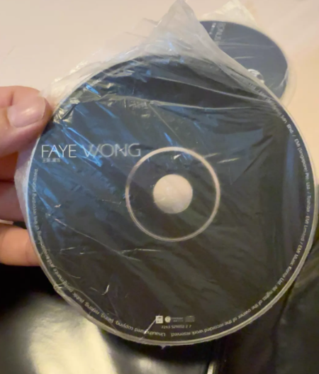 王菲 – 寓言 Hong Kong First Press Signed CD+VCD