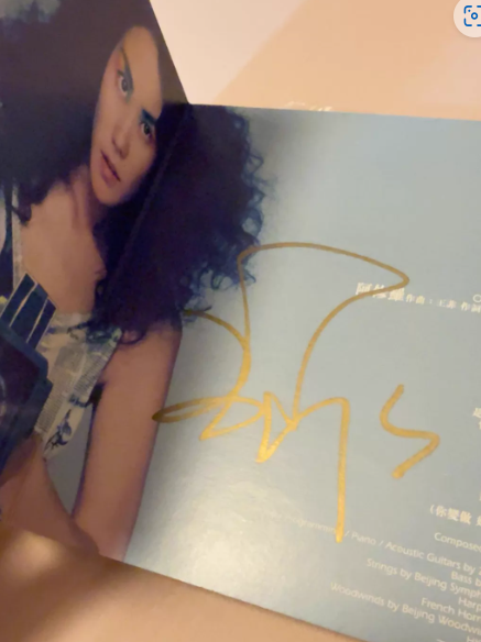 王菲 – 寓言 Hong Kong First Press Signed CD+VCD