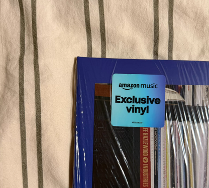 Sabrina Carpenter – Short n’ Sweet LP Amazon Exclusive Signed Vinyl Edition
