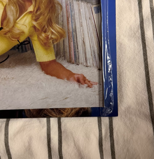 Sabrina Carpenter – Short n’ Sweet LP Amazon Exclusive Signed Vinyl Edition
