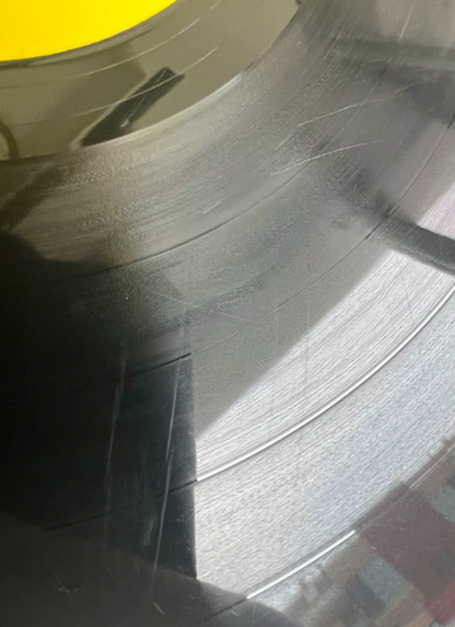 Lü Fang – Crescent Moon China Press LP