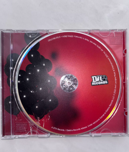 Avril Lavigne – Love Sux US Signed CD