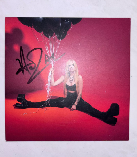 Avril Lavigne – Love Sux US Signed CD