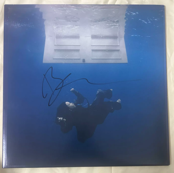 Billie Eilish – Signed CD Exclusive Colored Vinyl Collection