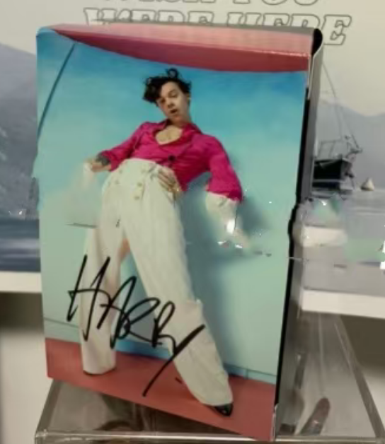 Harry Styles – Fine Line  Exclusive Signed Cassette  CD Exclusive Colored Vinyl Collection