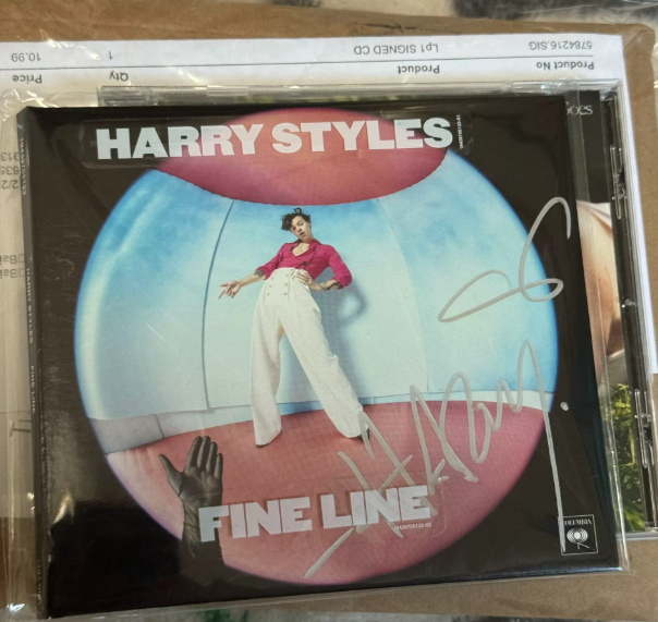 Harry Styles – Fine Line Silver Signed CD