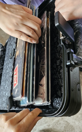 周杰倫 Jay Chou 20th Anniversary Vinyl Collection Suitcase Set