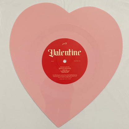Laufey (2) : Valentine (7", Shape, RSD, Single, Pin)