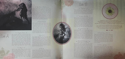 Ariana Grande : Yours Truly (LP, Album, Ltd, Pic, RE, RP, 10t)