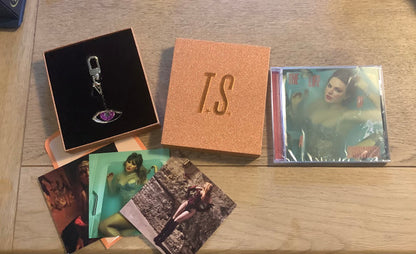 Taylor Swift : The Life Of A Showgirl (CD, Album + Box, Dlx, Ltd, Swe)