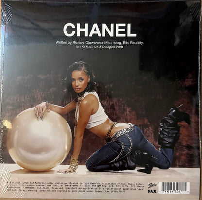 Tyla (6) : Chanel (7", Single, Ltd, Cle)