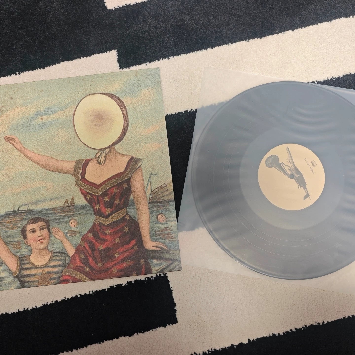 Neutral Milk Hotel – In the Aeroplane Over the Sea (Grey Translucent Vinyl LP)