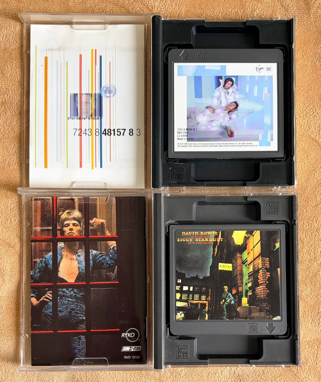 David Bowie – Hours... + The Rise And Fall Of Ziggy Stardust And The Spiders From Mars Original MiniDisc Bundle