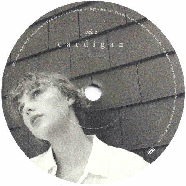 Taylor Swift – Cardigan (Cabin In Candlelight Version)