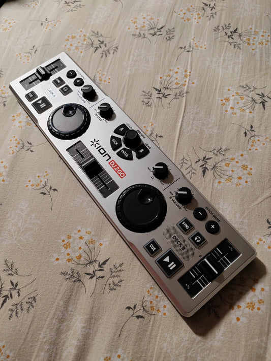 ION DJ2GO – Silver USB DJ Controller with Cable – actual item photograph 1
