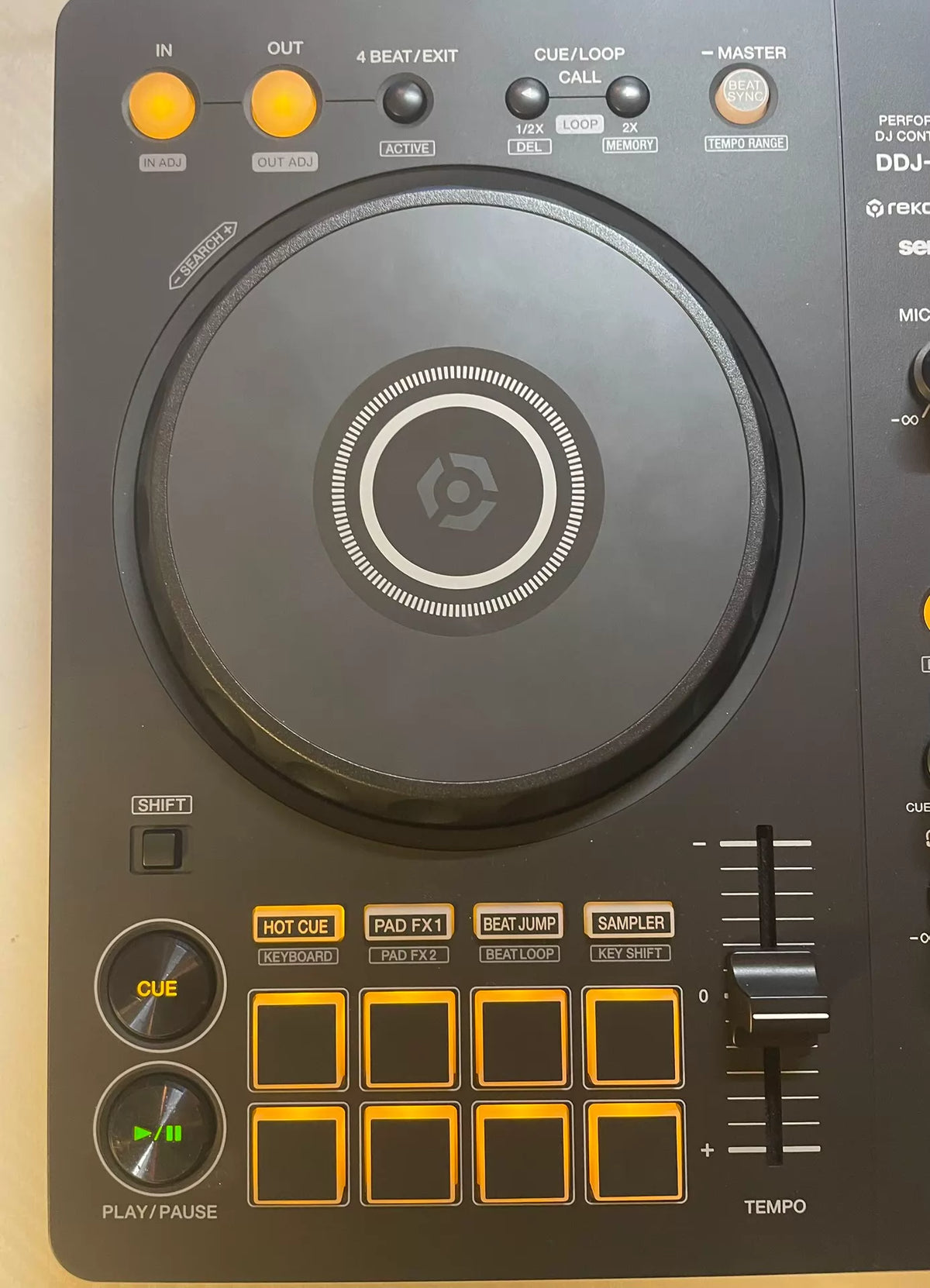 Pioneer DJ DDJ-FLX4 Controller – Used – actual item photograph 4