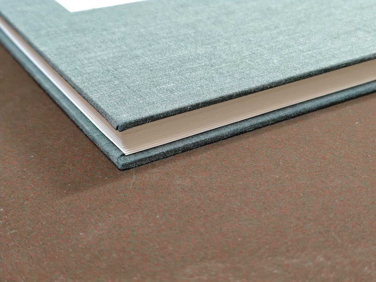 Koji Onaka – Slow Boat Signed Photography Book — product detail 7