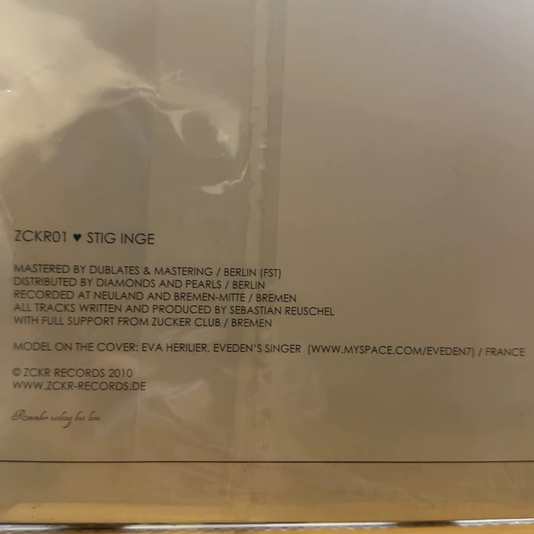 Stig Inge – IIIVI EP (12") – photograph 4