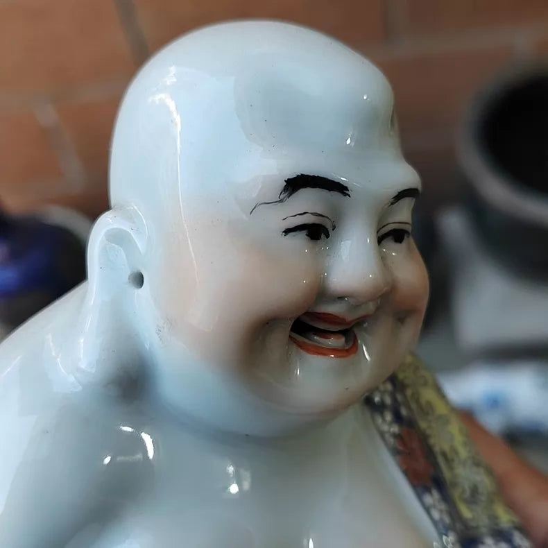 Jingdezhen Famille-Rose Maitreya Buddha Figurine – Wei Hongtai Mark — detail 4