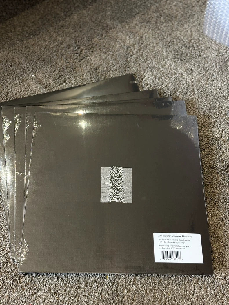 Joy Division – Unknown Pleasures, 180g Vinyl (LP) – source photograph 2