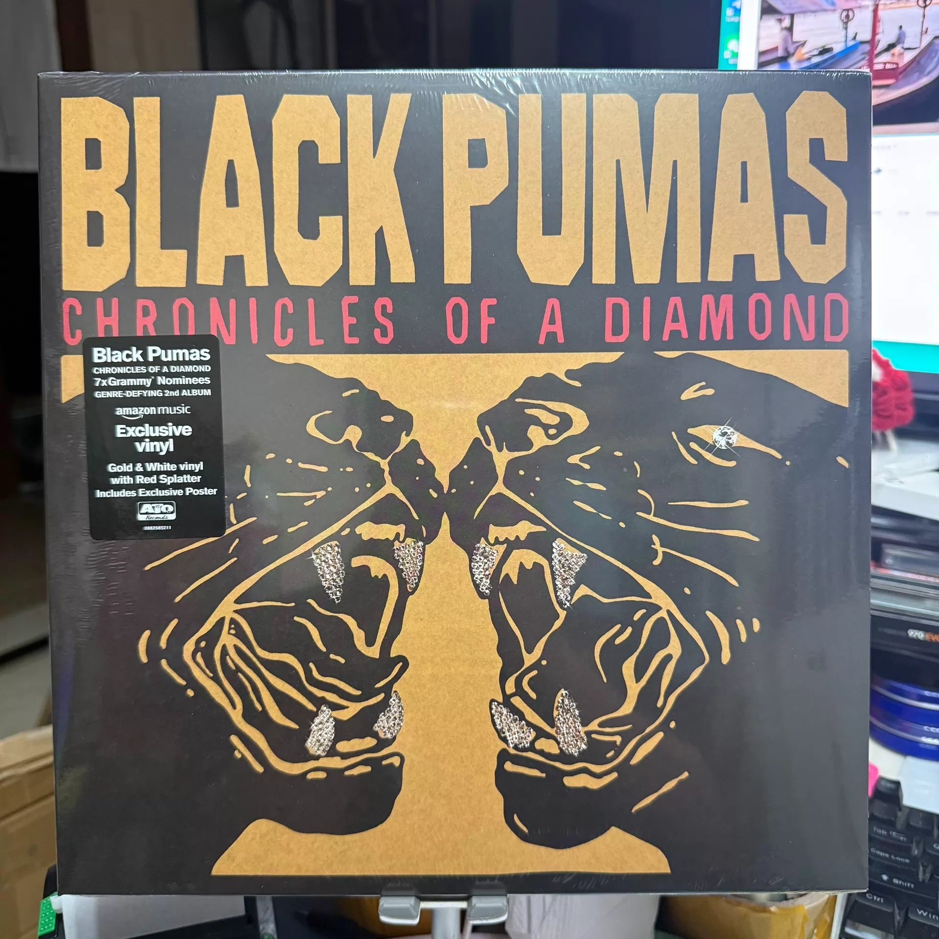 Black Pumas – Chronicles of a Diamond – Butterfly Vinyl (LP)