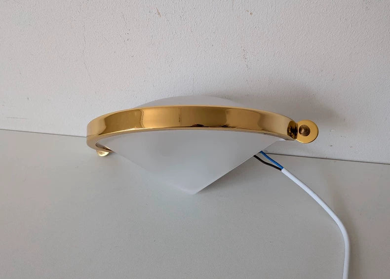 Spanish 1970s Art Deco Space-Age Glass Wall Lamp – actual product photo 4