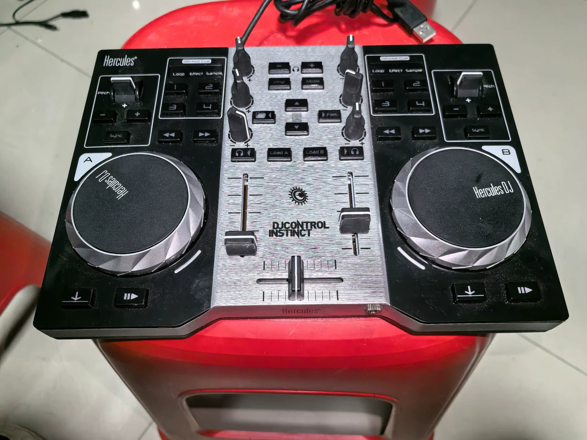 Hercules DJControl Instinct S Series – USB DJ Controller – actual item photograph 2